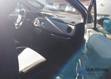 2012 Toyota Yaris Le из США, поврежденный, VIN JTDJTUD31CD511379